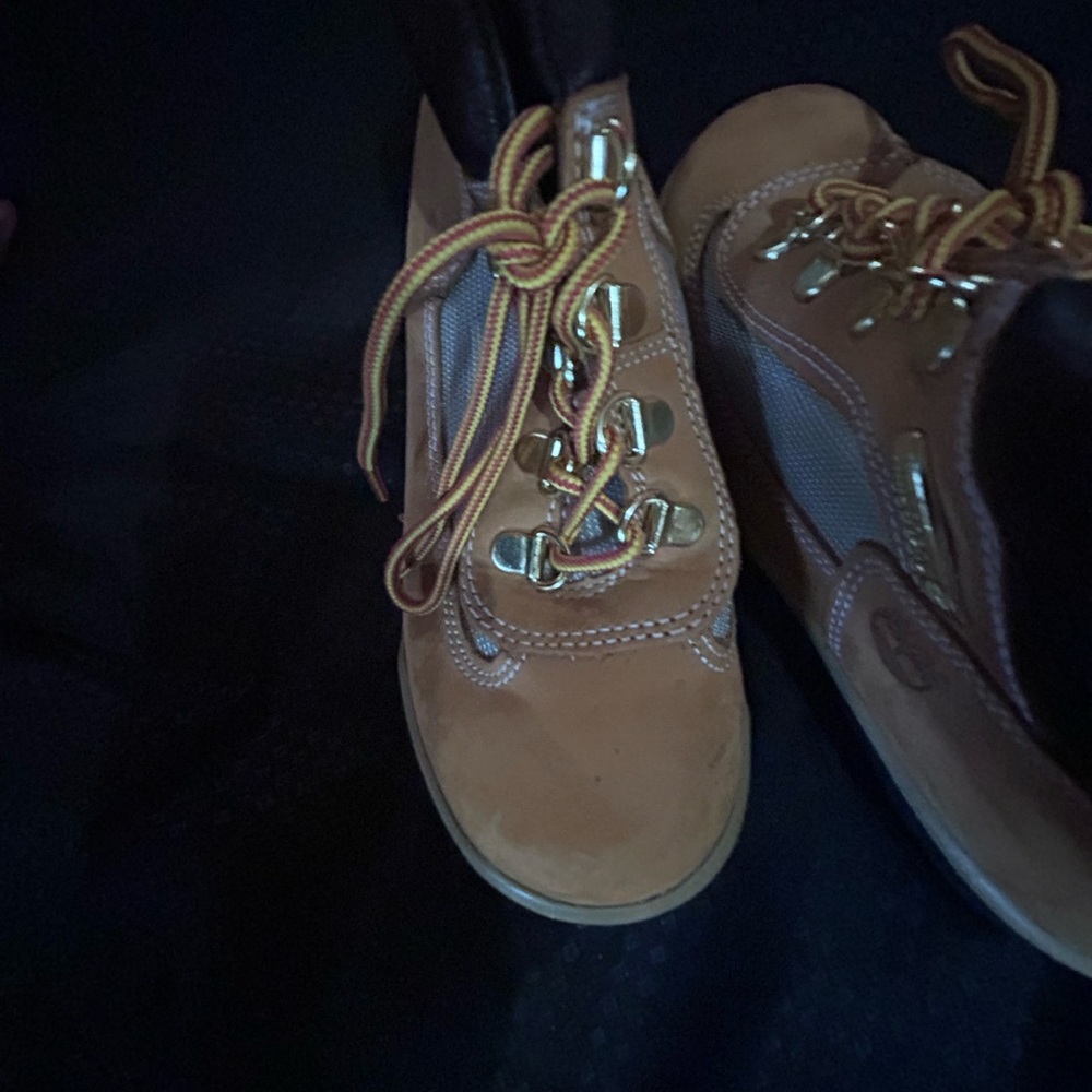 Boots - Picture 4 of 8